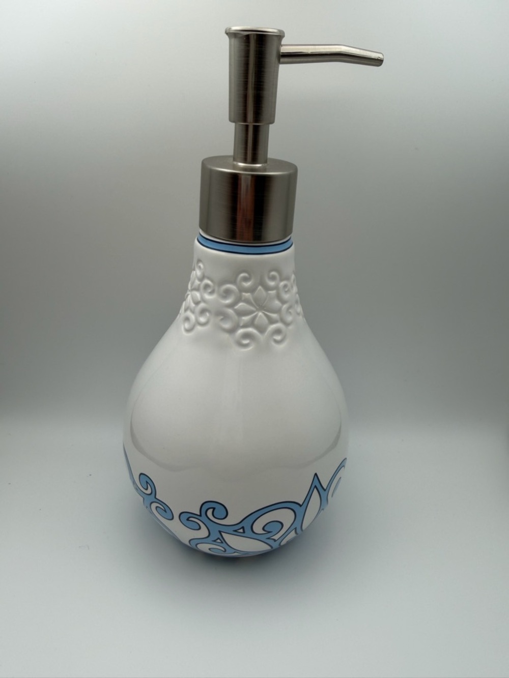 White and Blue Ceramic Soap Dispenser, Decorative Bath Accessory - Picture 4 of 7
